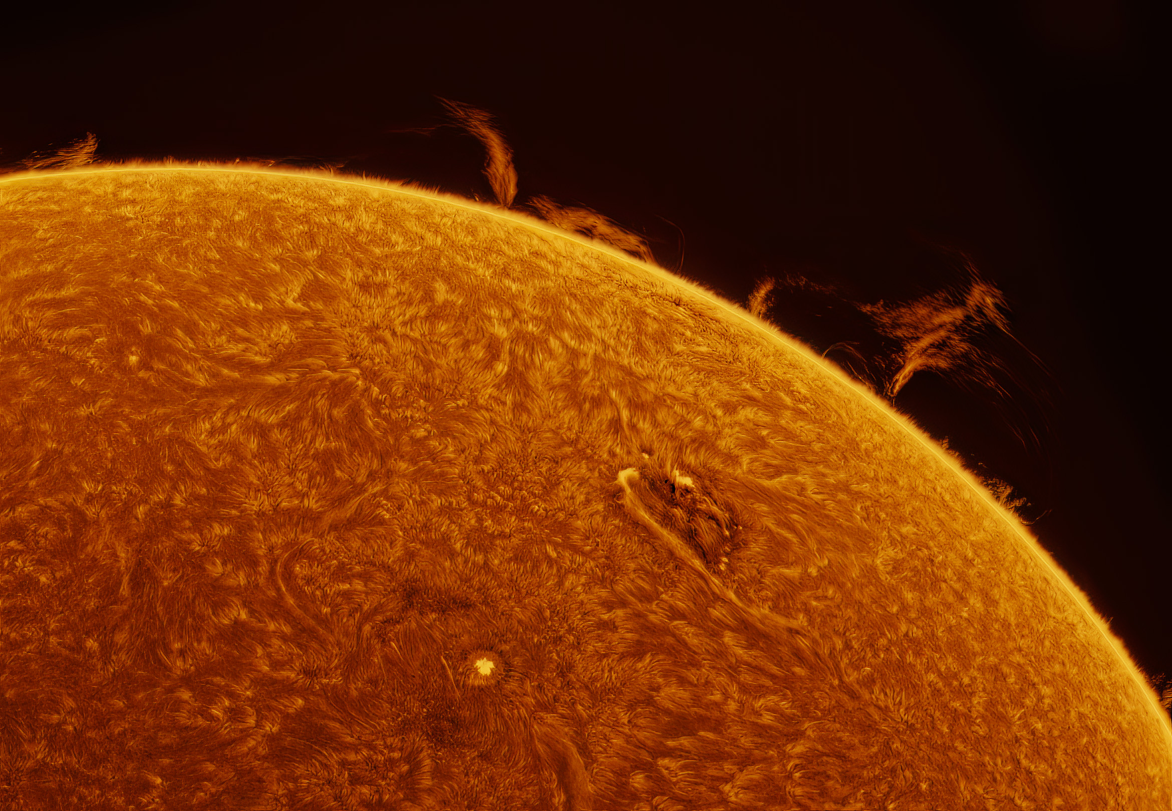 LM-20240519_08_51_48-Solar-Ha-Etalon-Inverted_AS_F200_lapl2_ap972_Drizzle15_PS_Inv_V2_Sharpen_Color-copy